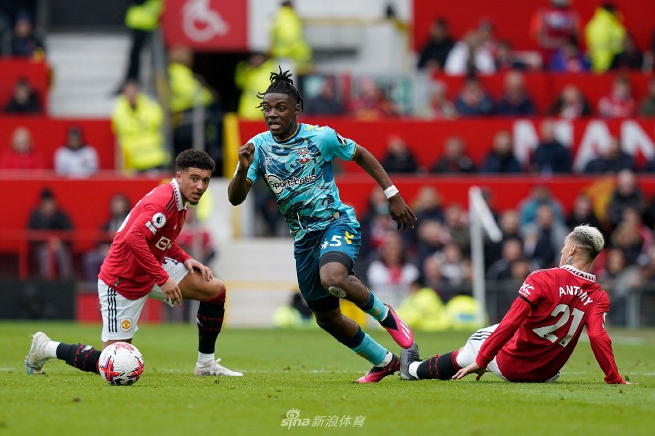 王钰栋与朱 王钰栋与朱