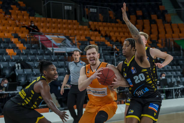 面对不断变 面对不断变