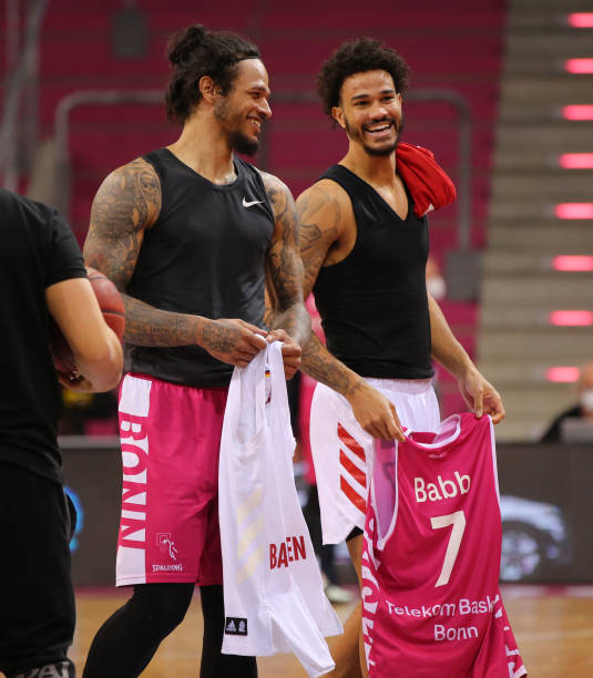 了更高的全 了更高的全